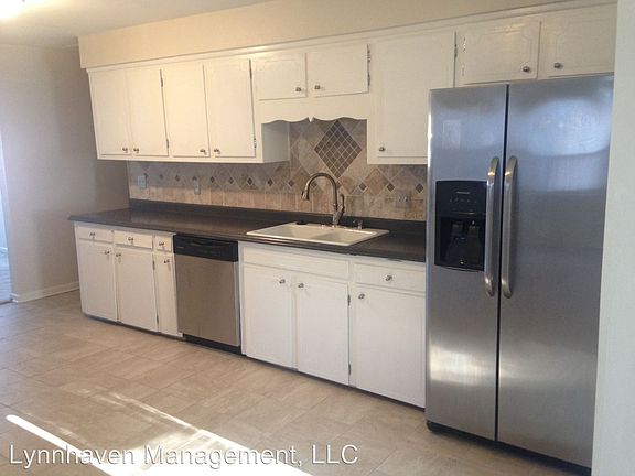 4th image of 1524 Wood Ave