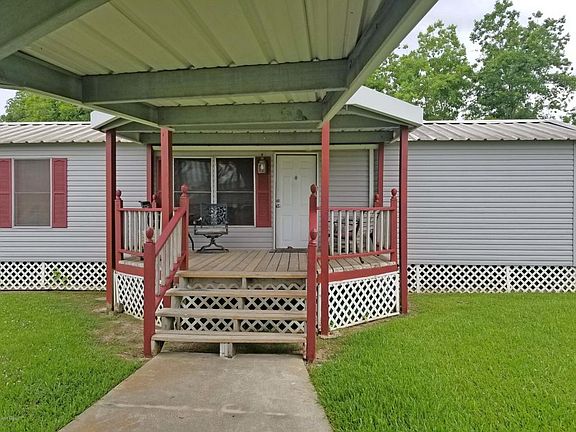 3rd image of 100 Whitma Dr