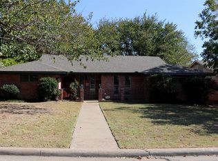 585 Manco Rd, Lewisville, TX 75067