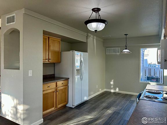 2nd image of 4660 Odessa St