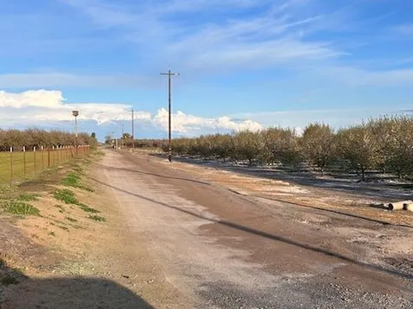 1530 Swanson Rd, Hughson, CA 95326