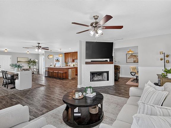 4th image of 4828 CELIA CIRCLE W