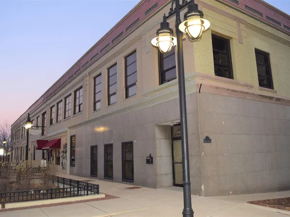 736 SW Washington St #2D-2, Peoria, IL 61602