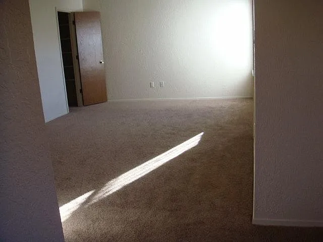 11009 Briarwood Ter NE — Photo 16