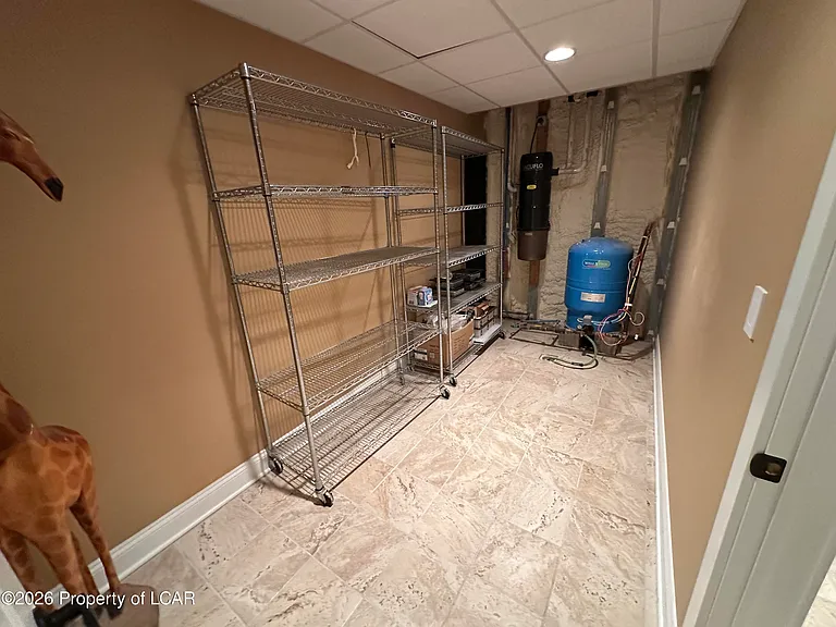 228 Windsor Way — Photo 25