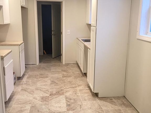 Eat in Kitchen (appliances to come)