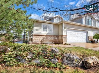 1026 E Daybreak Dr, South Ogden, UT 84403