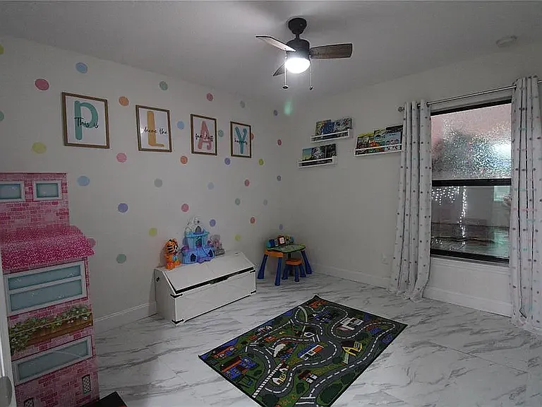 600 Swallowtail Dr — Photo 9