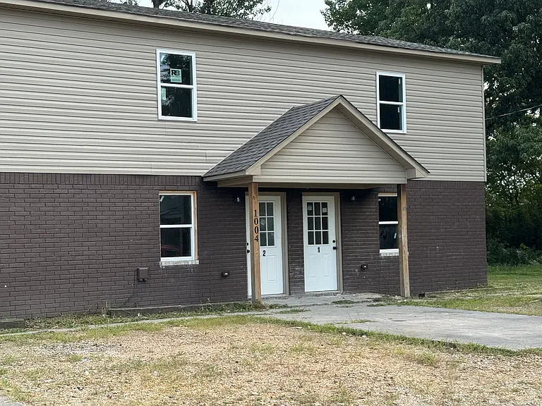 1004 E Garland St #0 — Photo 3