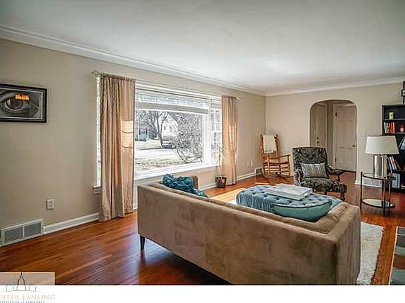 3rd image of 1050 Glenhaven Ave
