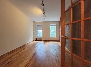 447 W 43rd St #2V, New York, NY 10036