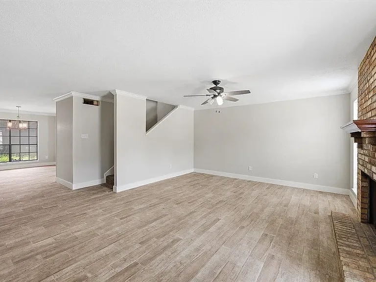 1182 Green Meadow St — Photo 9