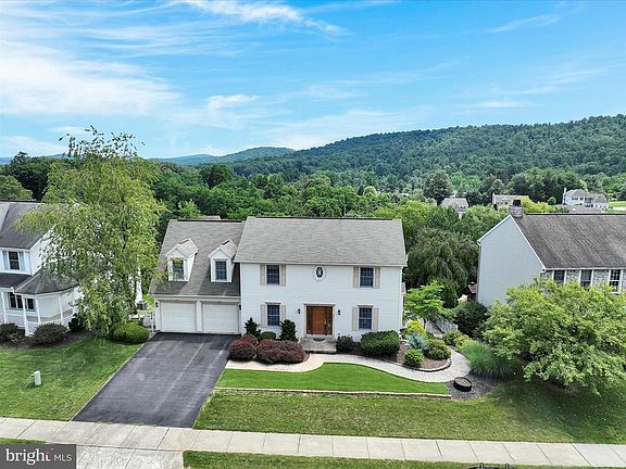 5th image of 405 Valley View Cir