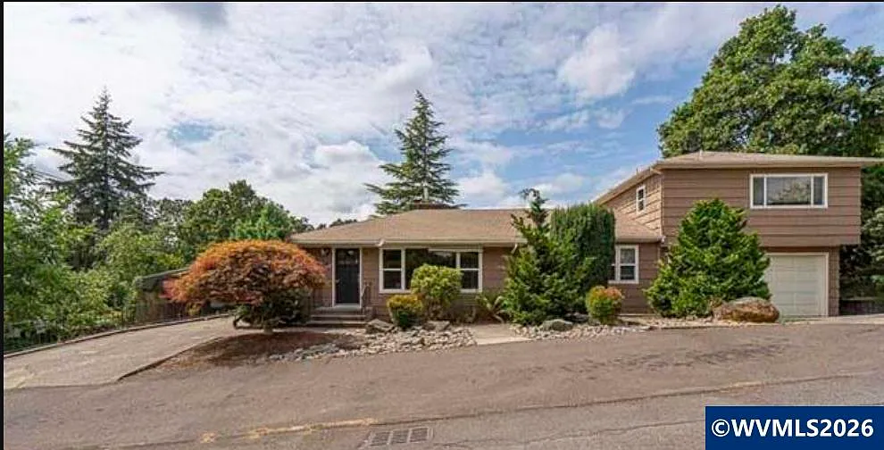 1175 Chelsea Ave NW photo 1