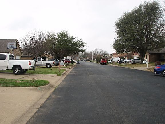4th image of 1412 Lincolnshire Way