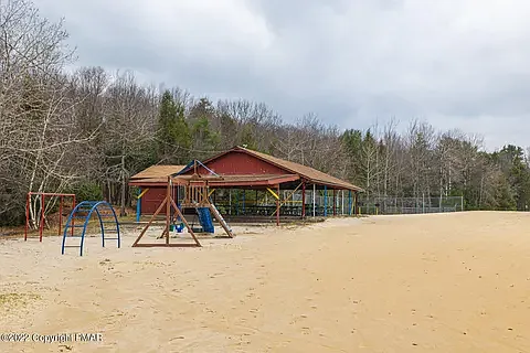 23 Redwood Dr — Photo 19