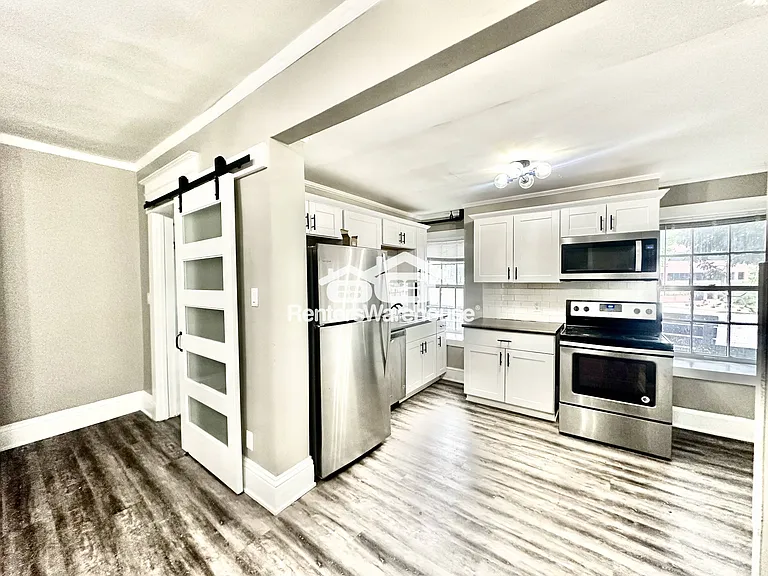 2500 Grand Ave #2 — Photo 11