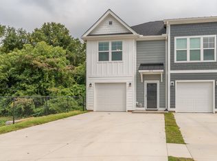 311 Lion Heart Ln, Greer, SC 29651