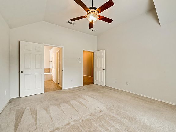 4th image of 11637 Mansfield Dr