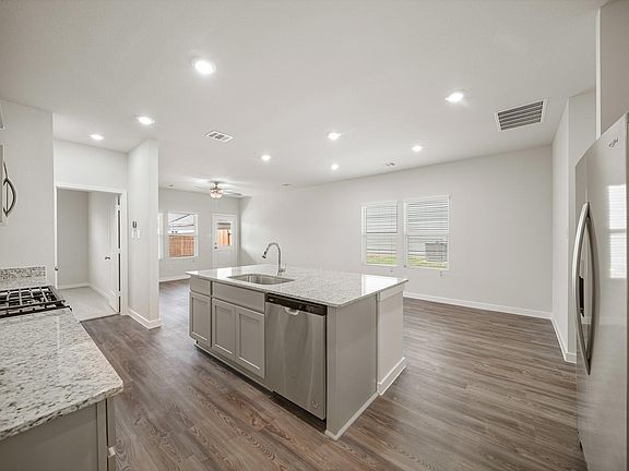 7th image of this home