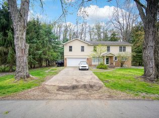 6161 Edgewood Dr, Jackson, MI 49203