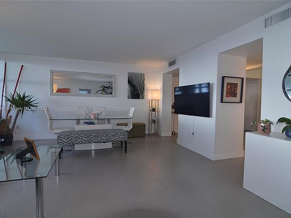 2nd image of 1420 Brickell Bay Dr #104A2
