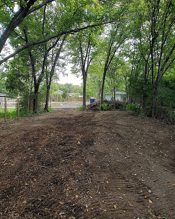 2nd image of 2434 Givendale Rd