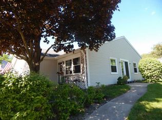 1835 Williamsburg Dr, Hoffman Estates, IL 60169