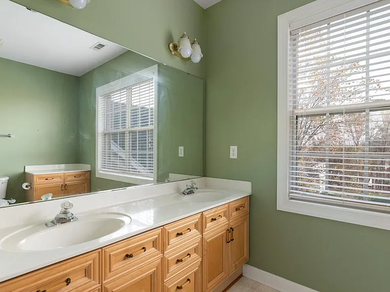 11415 Fountaingrove Dr — Photo 24