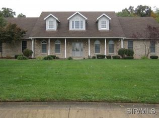 4152 Laurel Oak Ln, Smithton, IL 62285