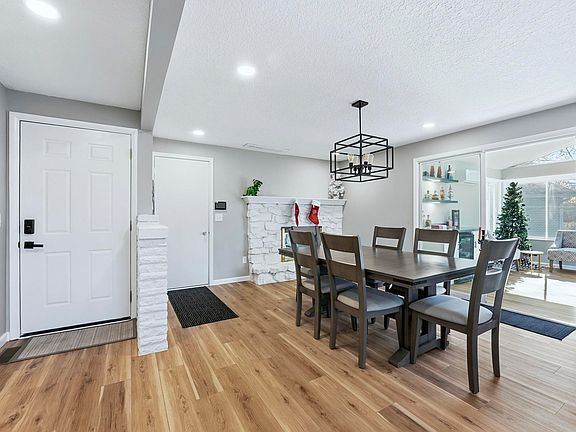 4th image of 4837 Belvidere Dr
