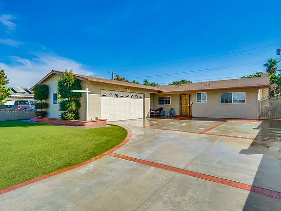 4th image of 14702 Biola Ave