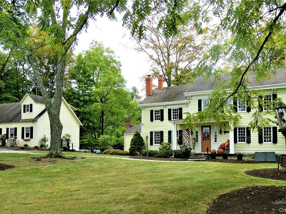 1st image of 124 E Ridge Road