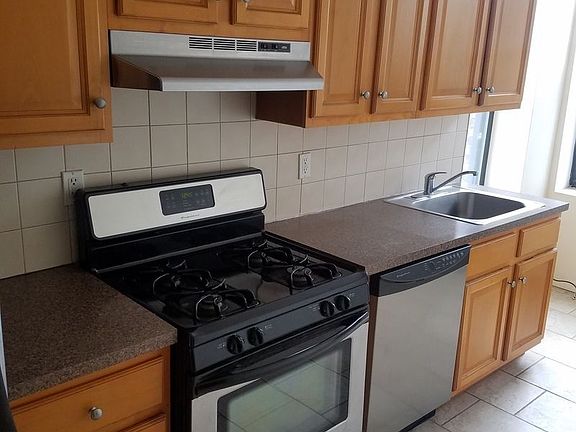 5th image of 50 Wyckoff Ave APT 2L
