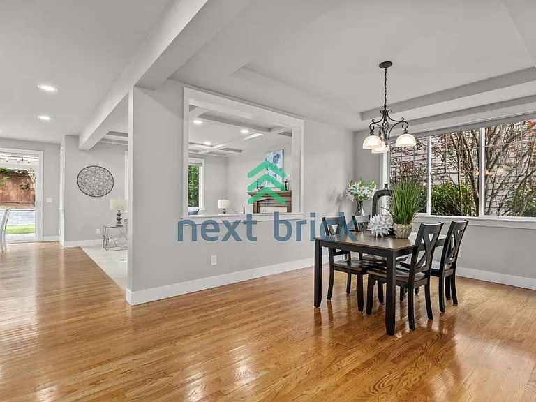 27174 SE 18th Pl — Photo 11
