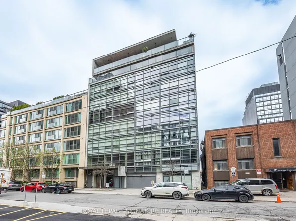 42 Camden St #605, Toronto, ON M5V 1V1