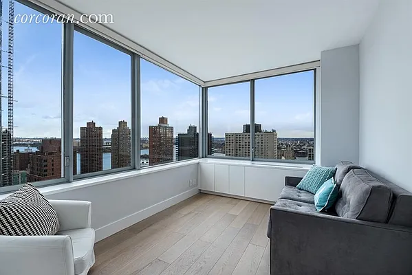 Rented by Corcoran | media 31