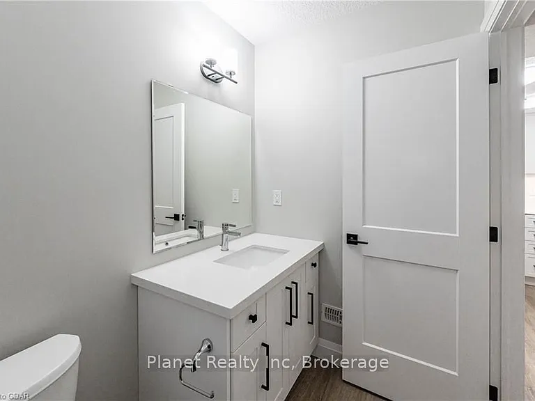 330 Exhibition St #2 — Photo 8
