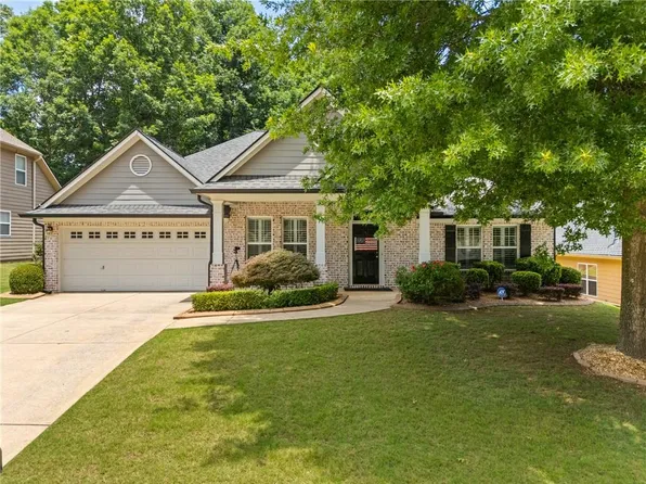 594 Longwood Pl, Dallas, GA 30132