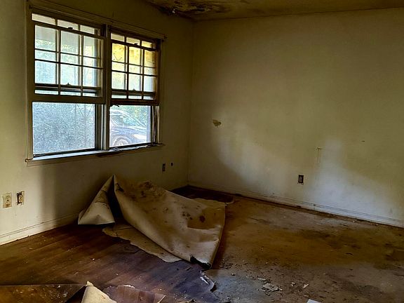 4th image of 206 Jones Chapel Rd