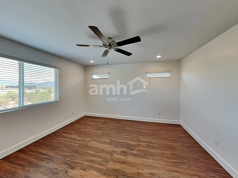 2980 N Vigo Ave — Photo 9