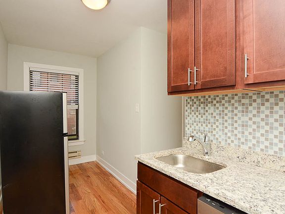 4th image of 2910 N Mildred Ave APT 1Z