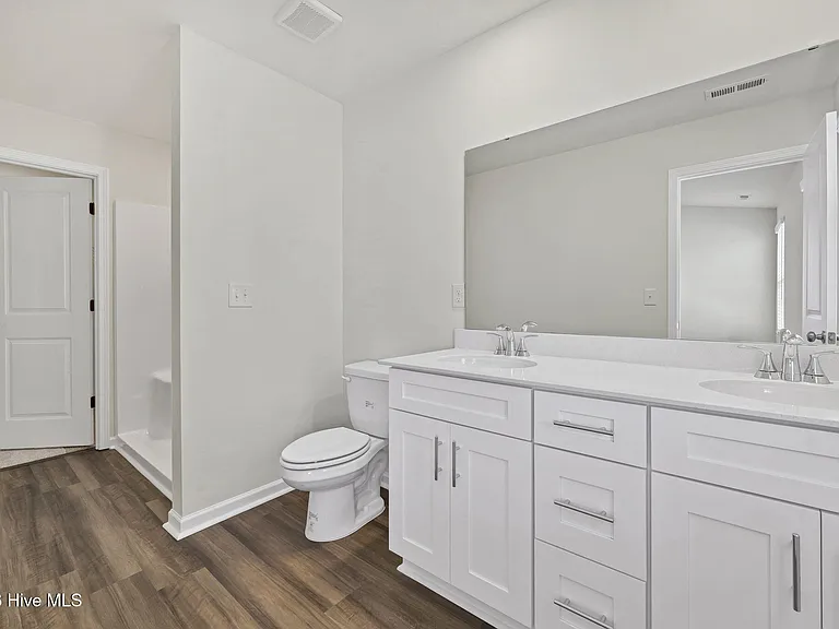 24 W Farley Dr — Photo 11