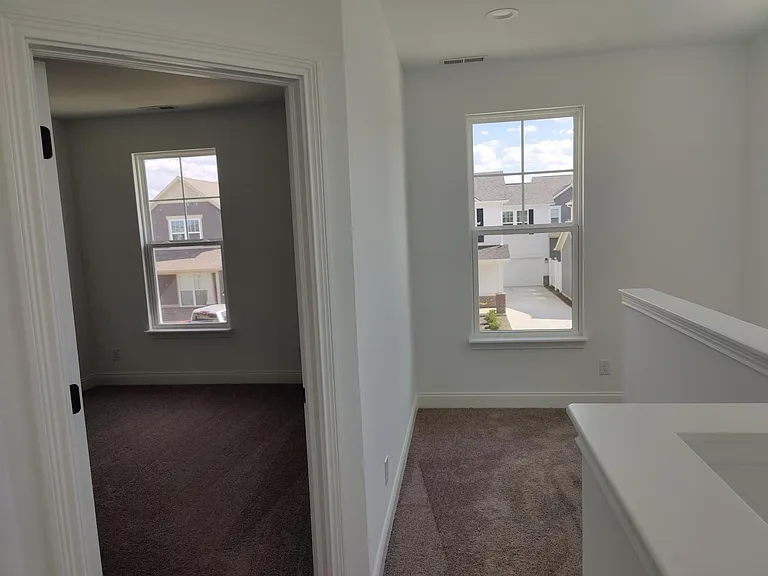 7020 Pickett Pl — Photo 11