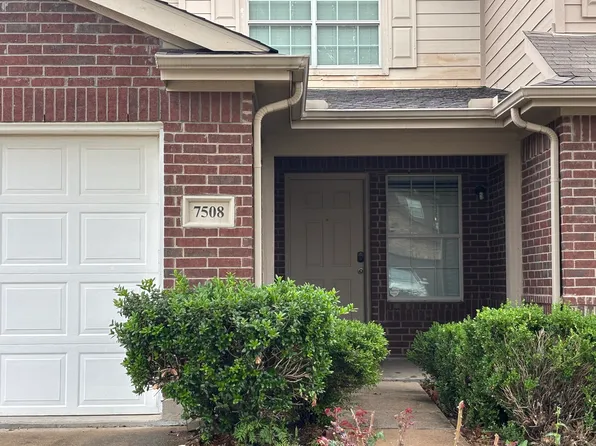 7508 Lazy Spur Blvd, Fort Worth, TX 76131