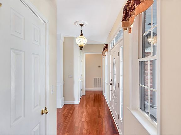 4th image of 1432 Hunters Trl