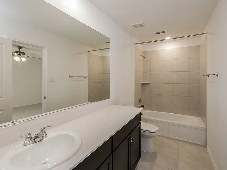 1149 Crestview Dr — Photo 13