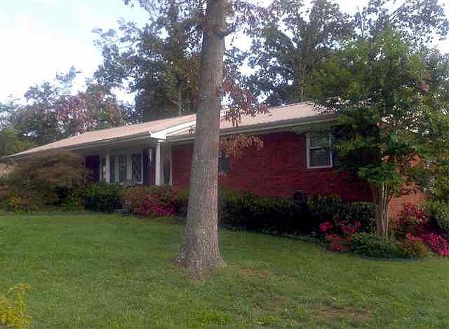 1st image of 1625 Woodlawn St SE