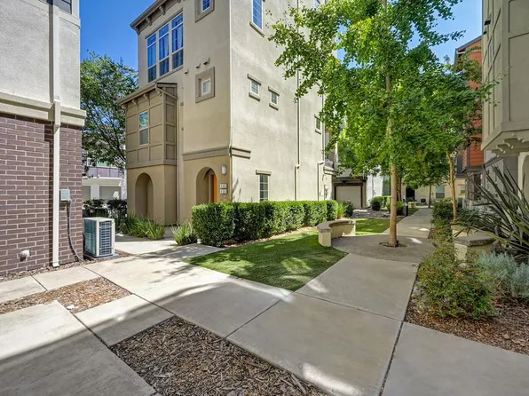 450 Tailoff Ln, Sacramento, CA 95818