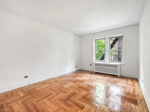 48-01 42nd St Unit 2J, Woodside, NY 11377